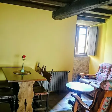 Rurales Vega De Llan 아파트